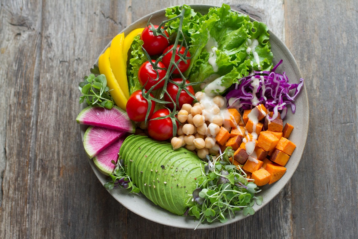 vegan salad bowl dont have vtiamin b12 benefits